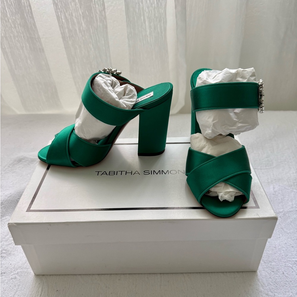Tabitha Simmons Reyner Emerald Satin Crystal Buckle Block Heels Size 8 NWT RARE - Picture 12 of 16